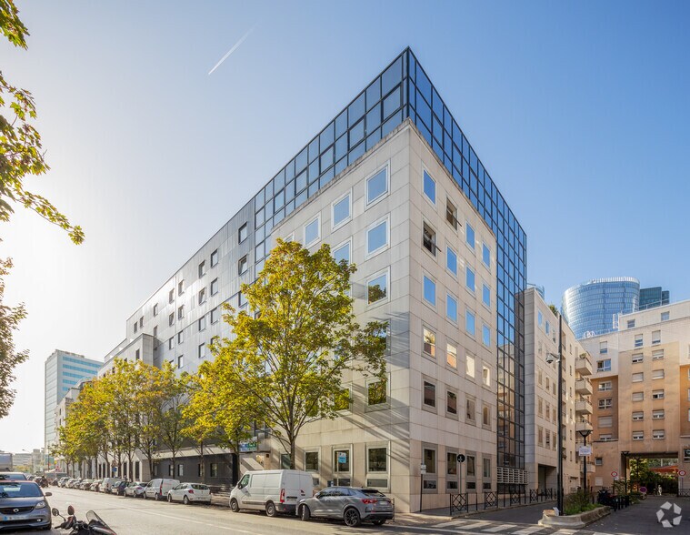 13 Bis Rue De L'Abreuvoir, Courbevoie for lease - Primary Photo - Image 2 of 4