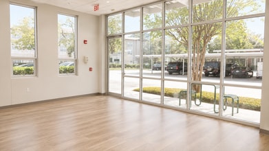 411 Lantern Bend Dr, Houston, TX for lease Interior Photo- Image 2 of 3