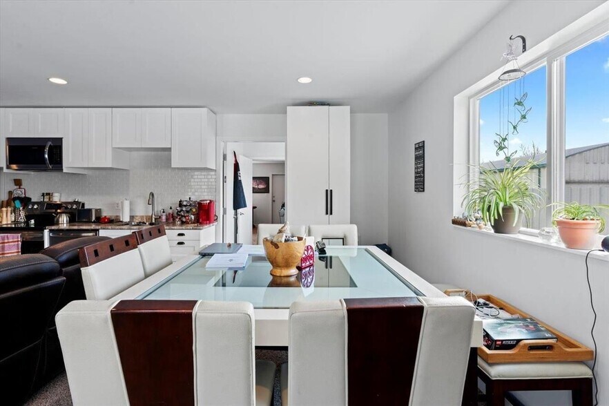 7663 Industrial Way, Agassiz, BC for sale - Interior Photo - Image 2 of 8