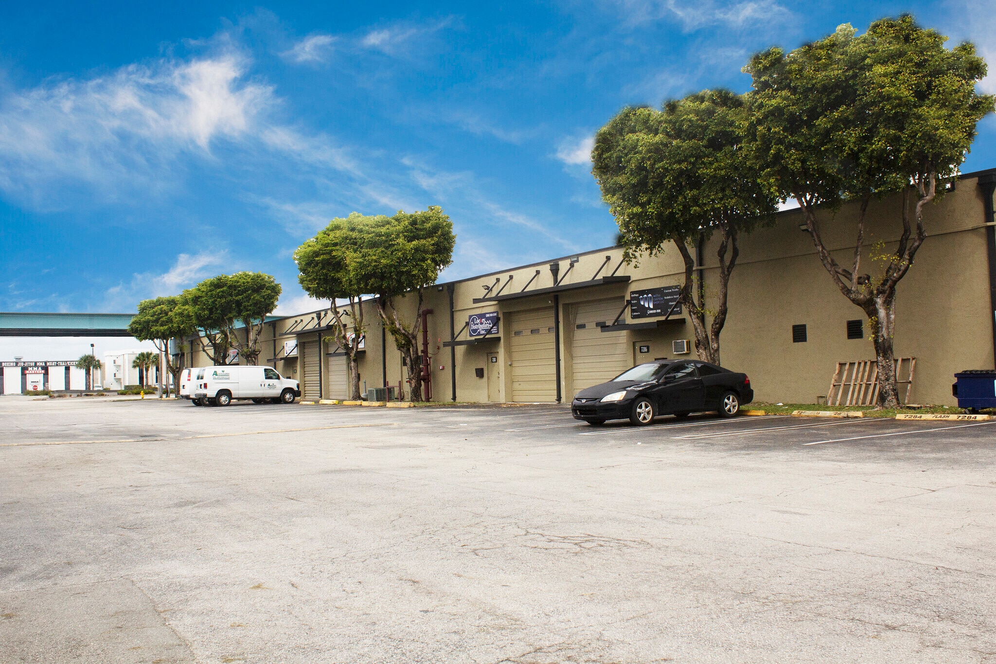 7208-7224 NW 25th St, Miami, FL for lease Building Photo- Image 1 of 17