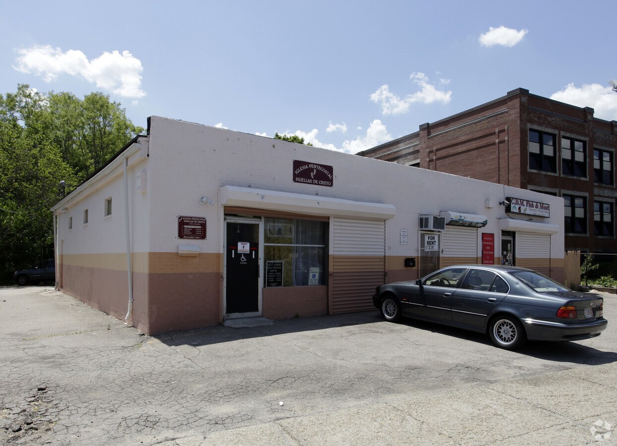 225 Crescent St, Brockton, MA 02302 Property Record