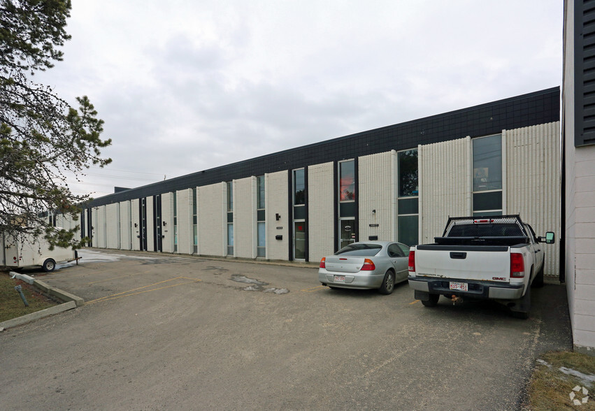 14207 128A Av NW, Edmonton, AB for lease - Building Photo - Image 2 of 7