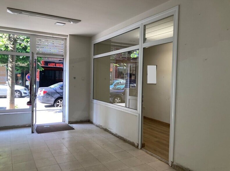 Retail in Gijón, Asturias for lease - Interior Photo - Image 3 of 19