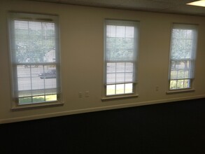 330 Milltown Rd, East Brunswick, NJ for lease Interior Photo- Image 2 of 3