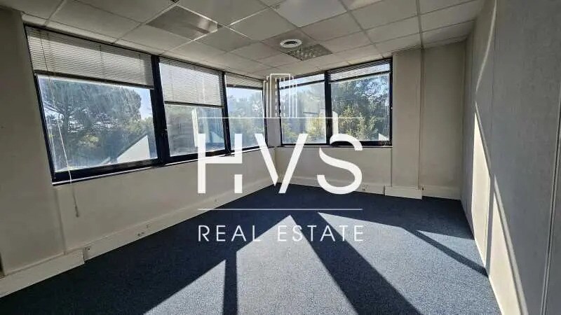 Office in Aix-en-Provence for lease - Interior Photo - Image 3 of 23