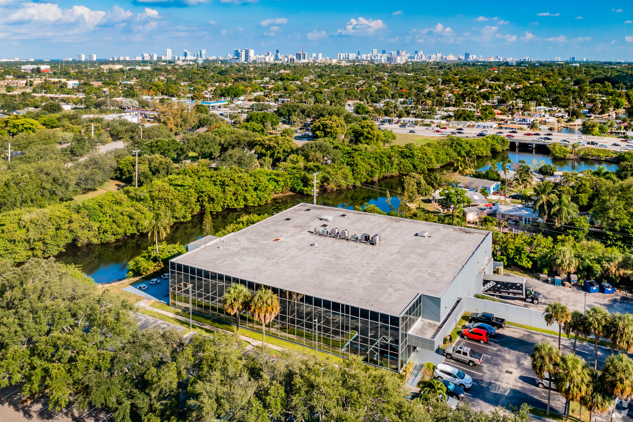 300 Oakwood Ln, Hollywood, FL 33020 - Flex for Lease | LoopNet.com