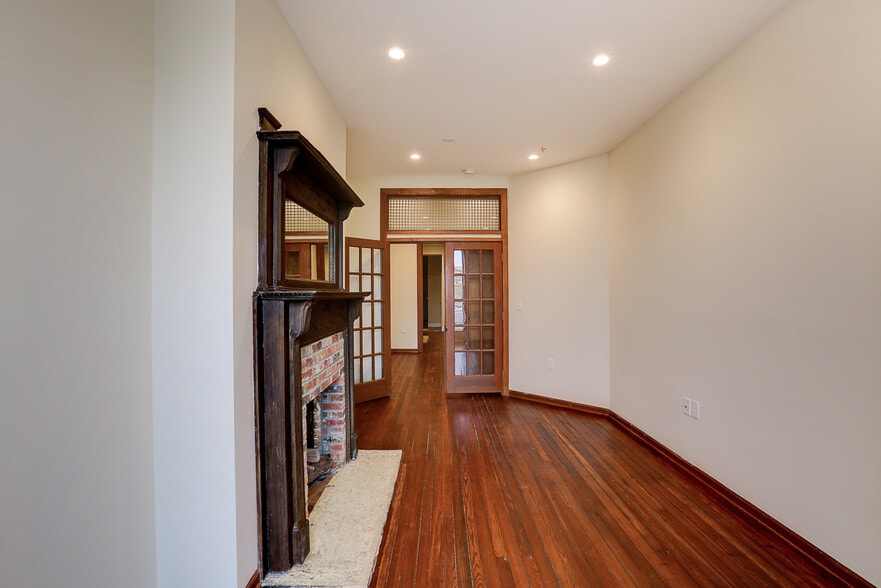 1609 St. Paul St, Baltimore, MD for sale - Interior Photo - Image 3 of 15