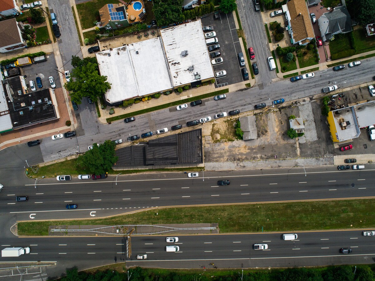 1833 Sunrise Hwy, Merrick, NY 11566 Property Record