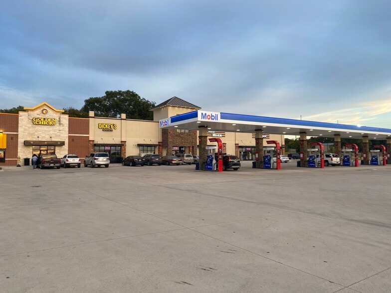 1200 N Interstate 35, Gainesville, TX for sale - Building Photo - Image 1 of 1