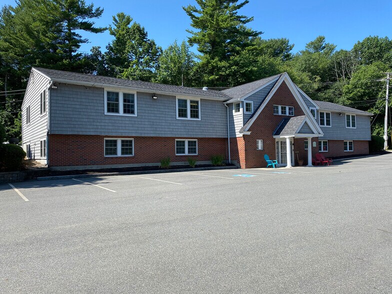 382 Main St, Salem, NH 03079