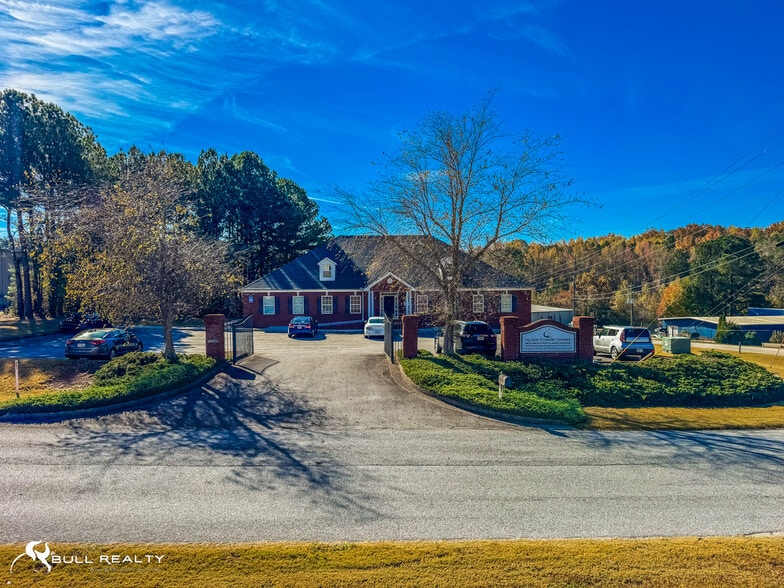 100 Greystone Power Blvd, Dallas, GA for lease - Building Photo - Image 2 of 18