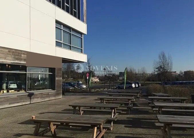 Retail in VILLENEUVE-D'ASCQ for lease - Building Photo - Image 3 of 3