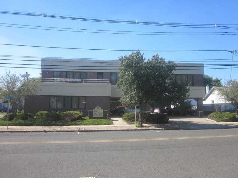 1801 E 2nd St, Scotch Plains, NJ for lease - Building Photo - Image 2 of 13