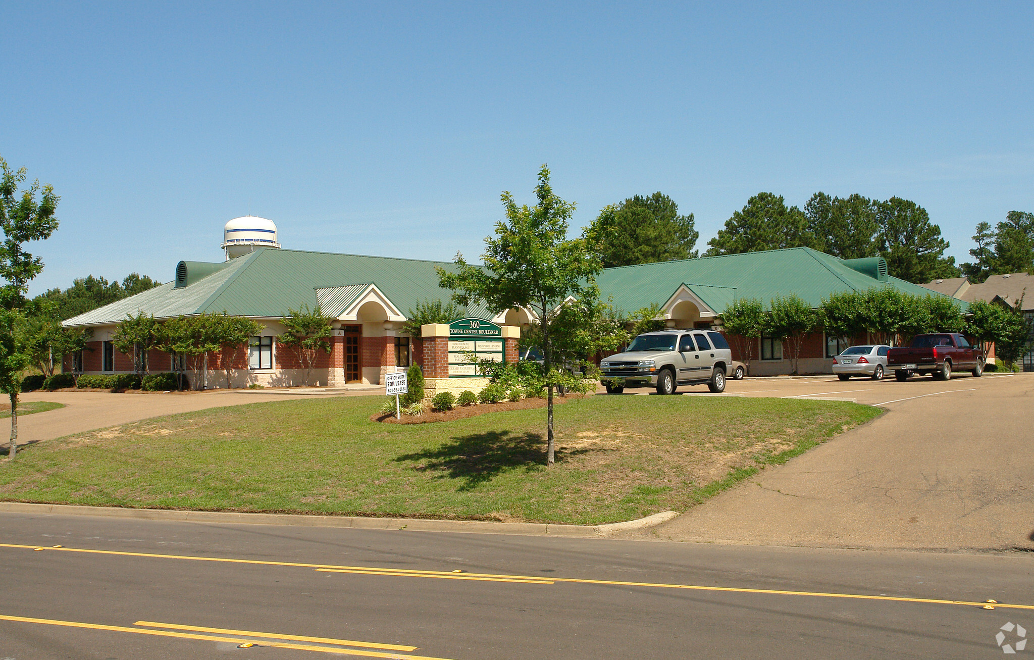 360 Towne Center Blvd, Ridgeland, MS for sale Primary Photo- Image 1 of 1