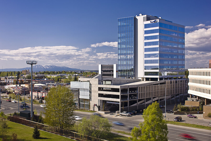 188 W Northern Lights Blvd, Anchorage, AK for lease - Building Photo - Image 1 of 9