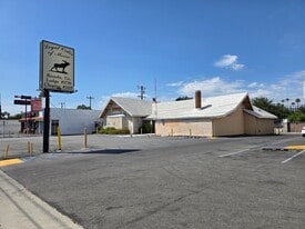 Saticoy Shopping Plaza - Pub