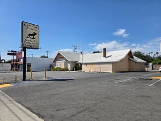 More details for 17751 Saticoy St, Reseda, CA - Retail for Lease