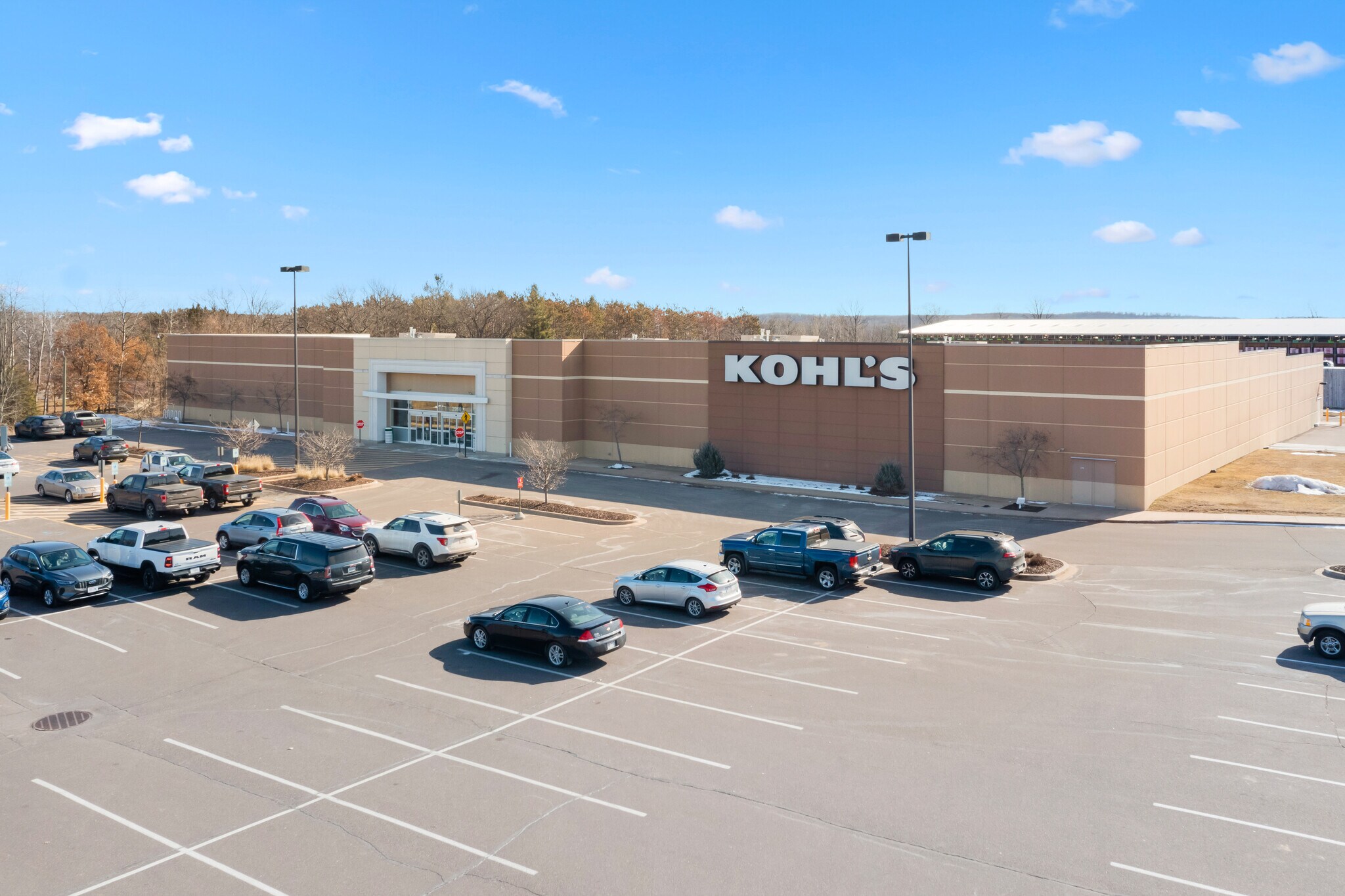 2960 Decker Dr, Rice Lake, WI for sale Primary Photo- Image 1 of 1