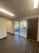 3016-3030 E Avenue E, Arlington, TX for lease Interior Photo- Image 2 of 5