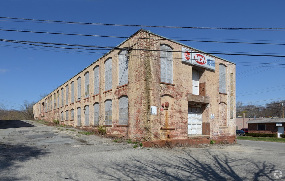 64 Mill St, Johnston, RI for sale - Primary Photo - Image 1 of 1