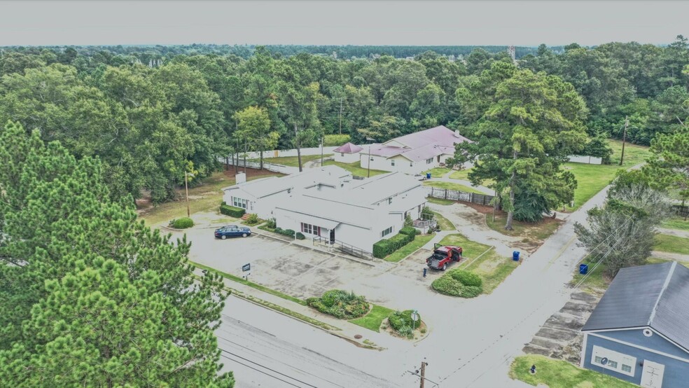 1200 Peachtree St, Louisville, GA for sale - Building Photo - Image 1 of 17