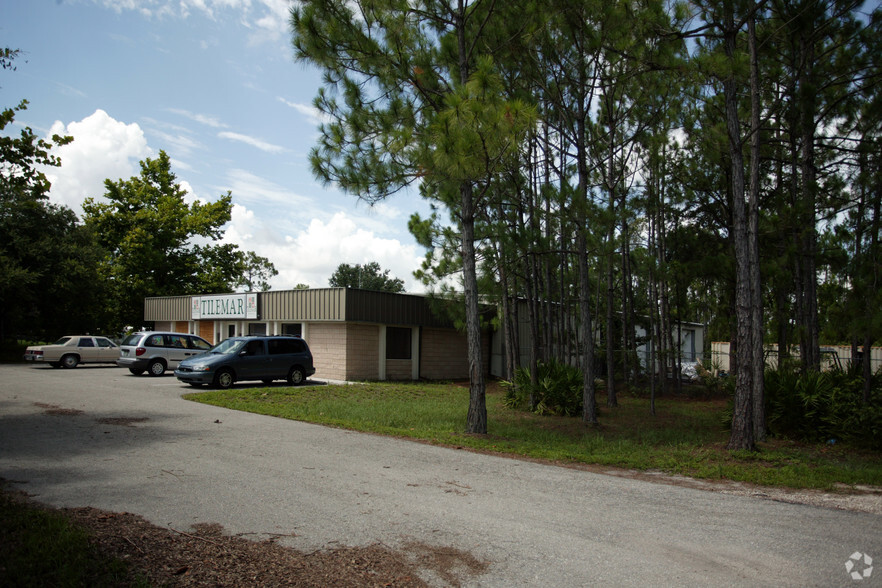 19751 N Tamiami Trl, North Fort Myers, FL for lease - Building Photo - Image 2 of 7