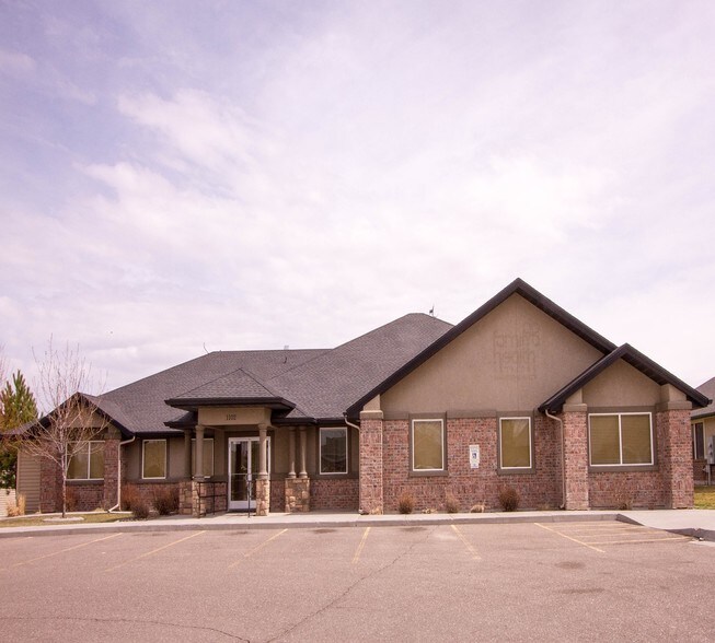 1102 Eastland Dr N, Twin Falls, ID for sale - Building Photo - Image 1 of 1