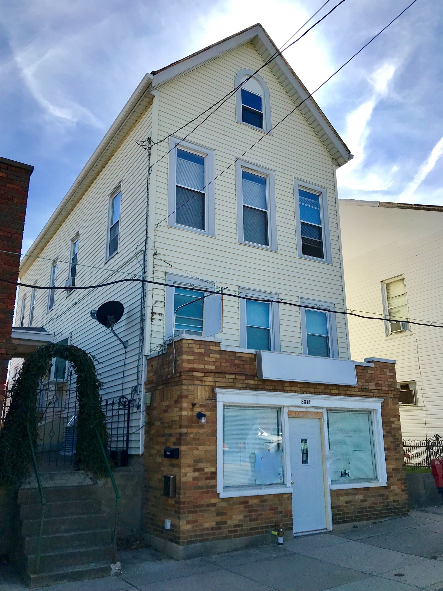 3311 Harrison Ave, Cincinnati, OH 45211