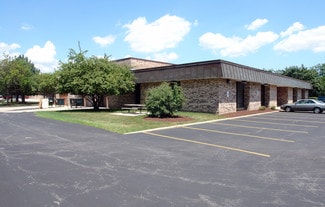 More details for 2906-2920 N Arlington Heights Rd, Arlington Heights, IL - Industrial for Lease