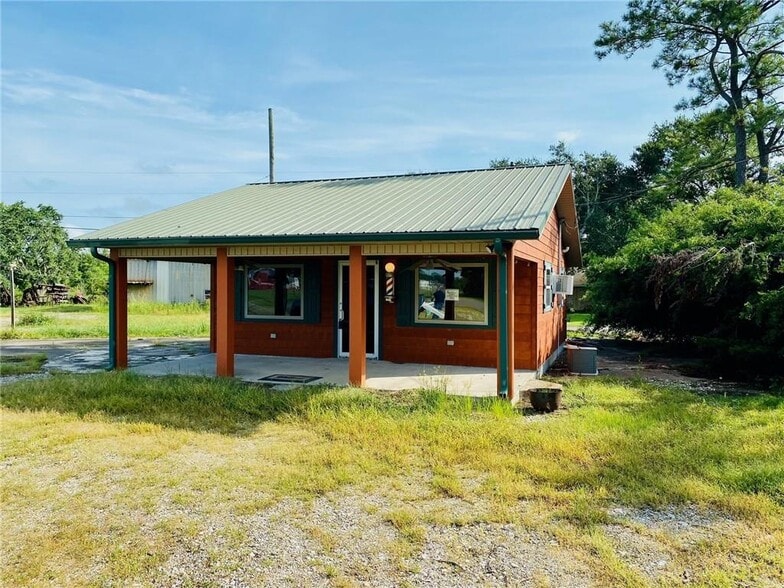 1407 Main, Gueydan, LA 70542