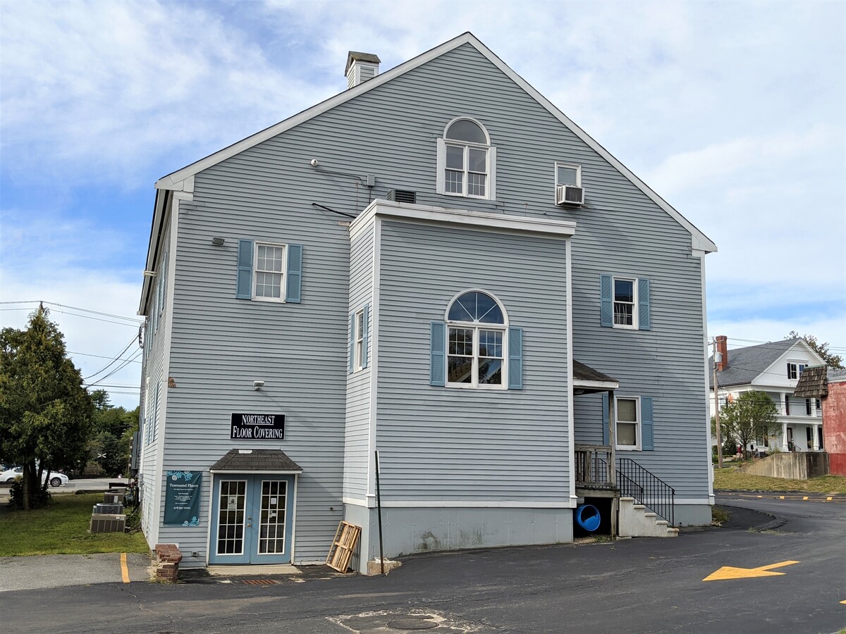 241 Main St, Townsend, MA 01469 | LoopNet