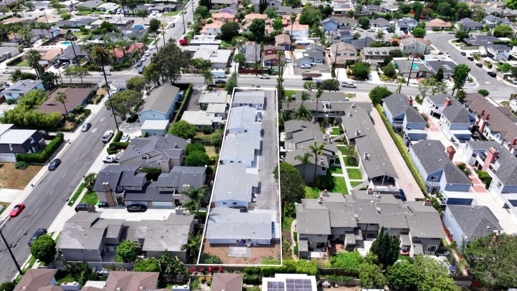 2422 Santa Ana Ave, Costa Mesa, CA for sale Building Photo- Image 1 of 13