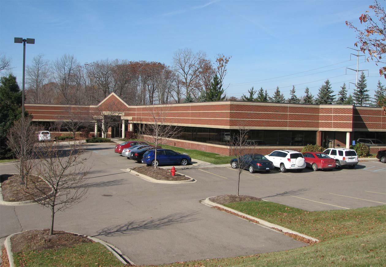 41700 Gardenbrook Rd, Novi, MI for lease Building Photo- Image 1 of 2