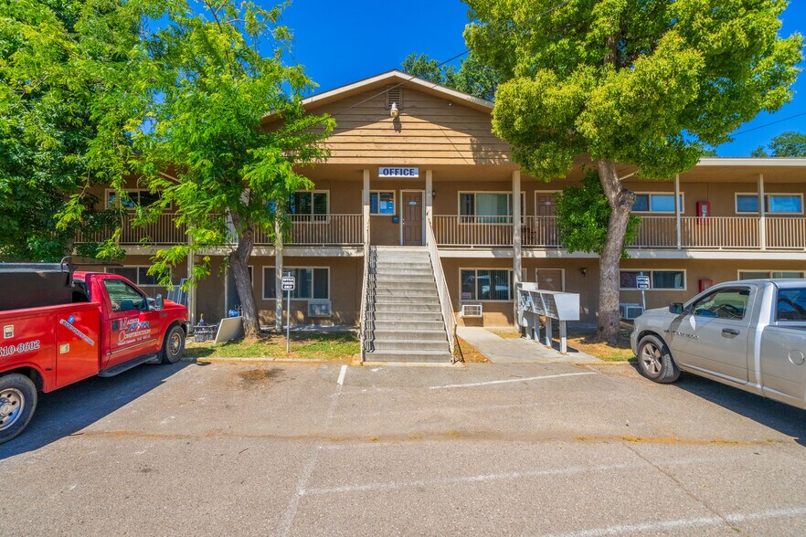 355 S Main St, Red Bluff, CA for sale - Building Photo - Image 1 of 1