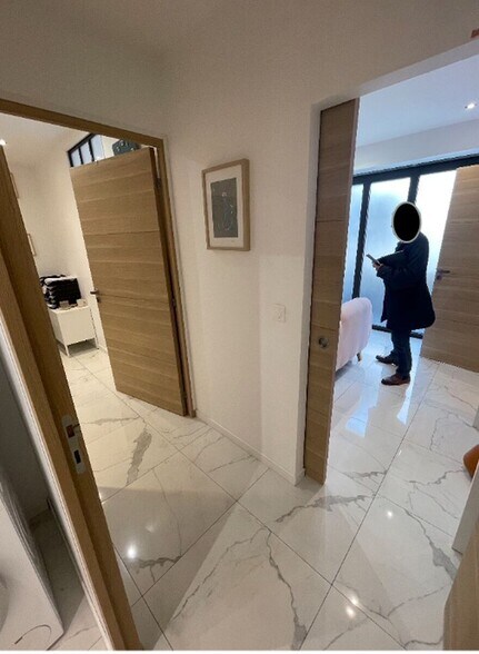 Retail in Paris for sale - Building Photo - Image 2 of 5