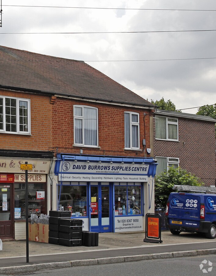 235 Chase Side, Enfield, MDS EN2 0RA