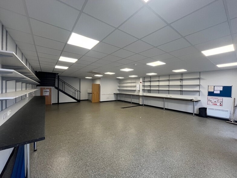 Ironstone Ln, Wroxton for lease - Interior Photo - Image 3 of 4