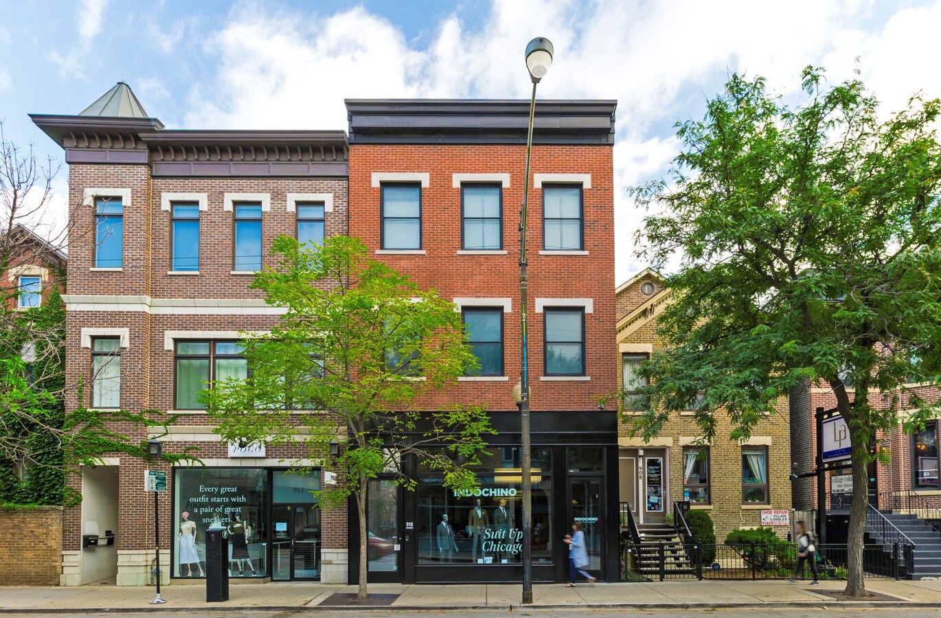 910 W Armitage Ave, Chicago, IL 60614