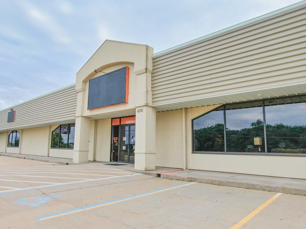 6721 US Hwy 54, Osage Beach, MO 65065