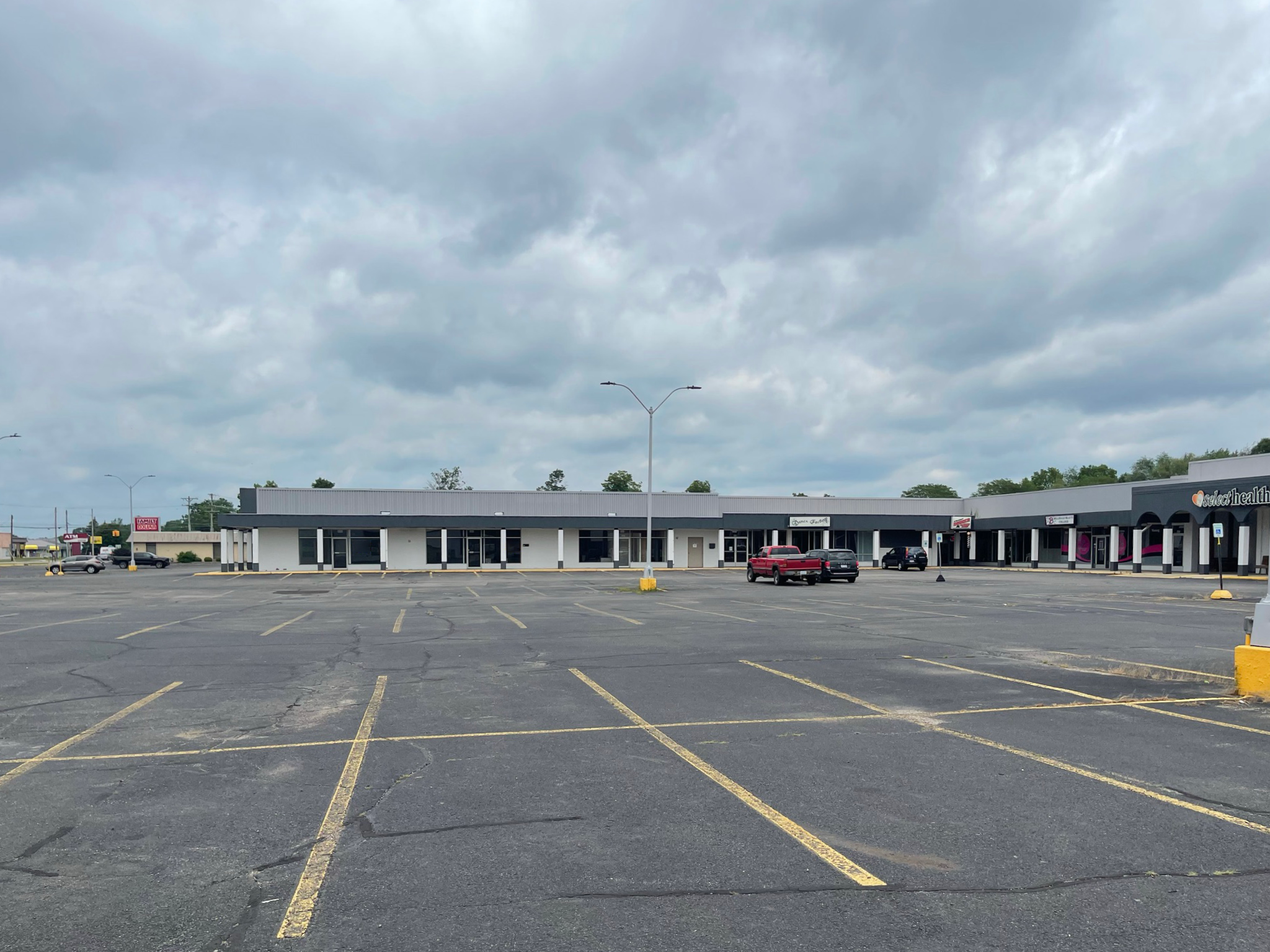 430-488 Marshall St, Coldwater, MI 49036 - Fairfield Plaza | LoopNet