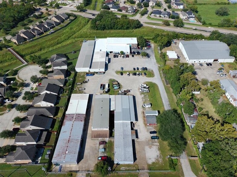 Easthaven Portfolio portfolio of 4 properties for sale on LoopNet.com - Building Photo - Image 3 of 4