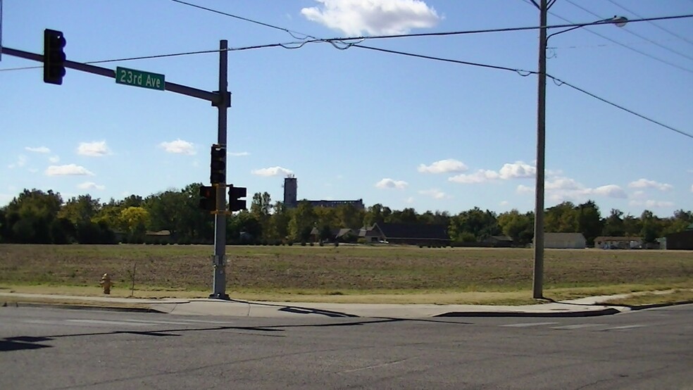 23rd Ave & N Lorraine St, Hutchinson, KS for sale - Primary Photo - Image 1 of 1