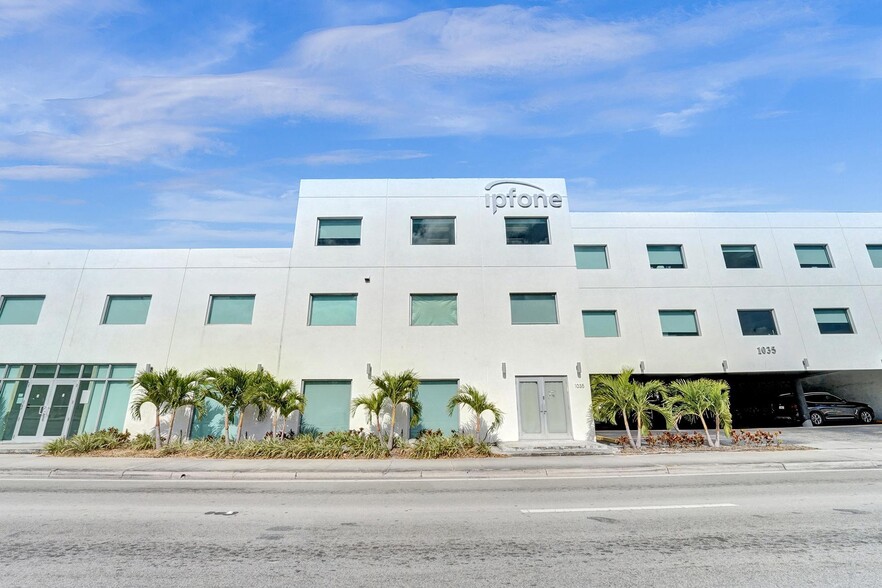 1005 NE 125th St, North Miami, FL for lease - Building Photo - Image 3 of 15