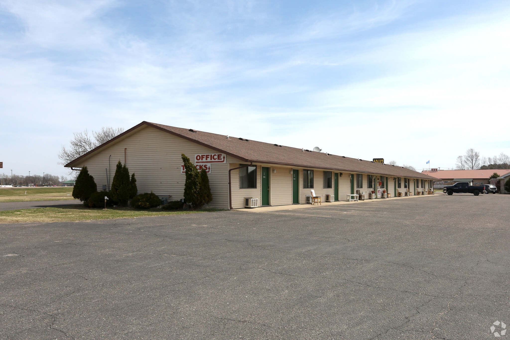 12554 Gunderson Rd, Osseo, WI for sale Primary Photo- Image 1 of 1