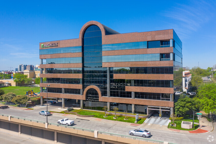 4245 N Central Expy, Dallas, TX for lease - Building Photo - Image 1 of 8