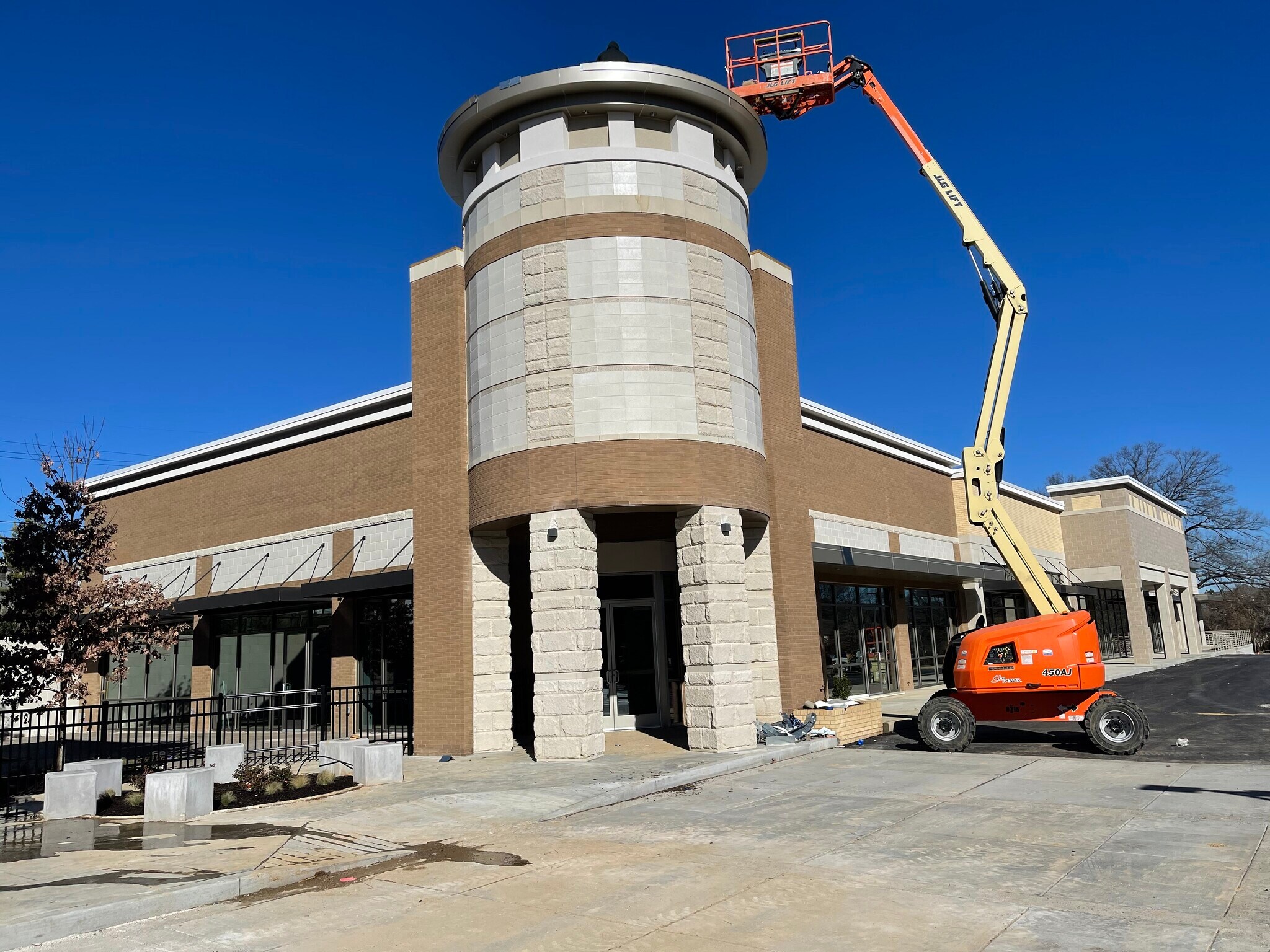 681 White Station Rd, Memphis, TN 38117 OfficeRetail for Lease