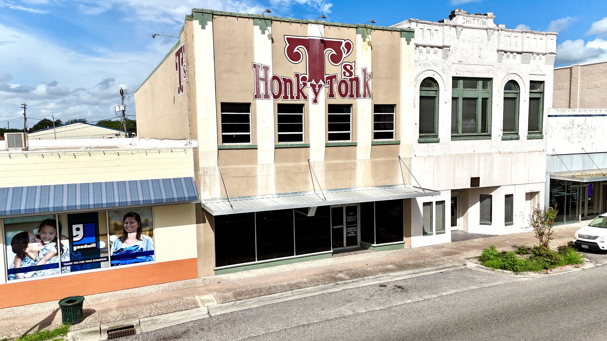 209 N Washington St, Beeville, TX for sale Primary Photo- Image 1 of 30