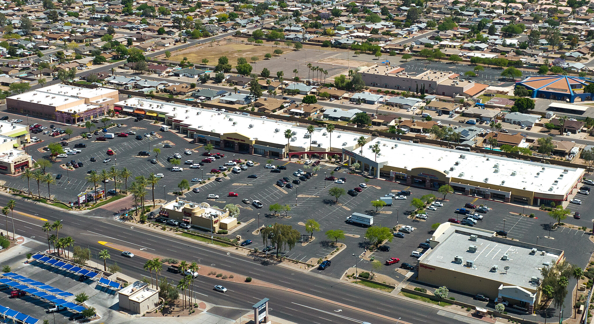 4915-4965 N 51st Ave, Glendale, AZ for lease Building Photo- Image 1 of 4