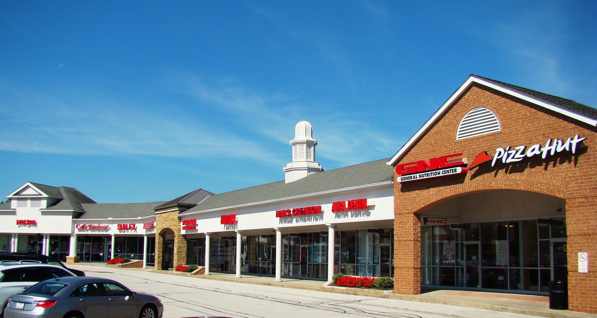 70-215 Barrington Town Sq, Aurora, OH for lease Building Photo- Image 1 of 7