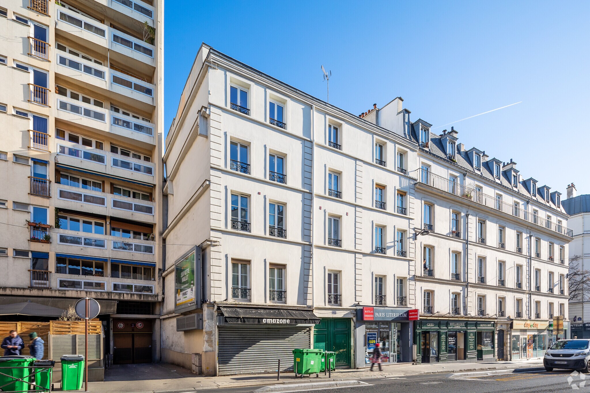 Multifamily in Paris for sale Primary Photo- Image 1 of 5